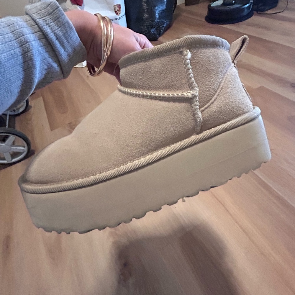 ugg platform ultra minis